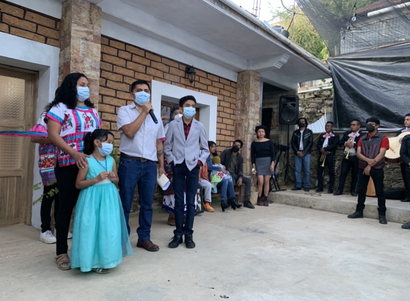 Inauguración de la galería de arte “Nd’ia Xiinde” en Huautla de Jiménez, Oaxaca, México